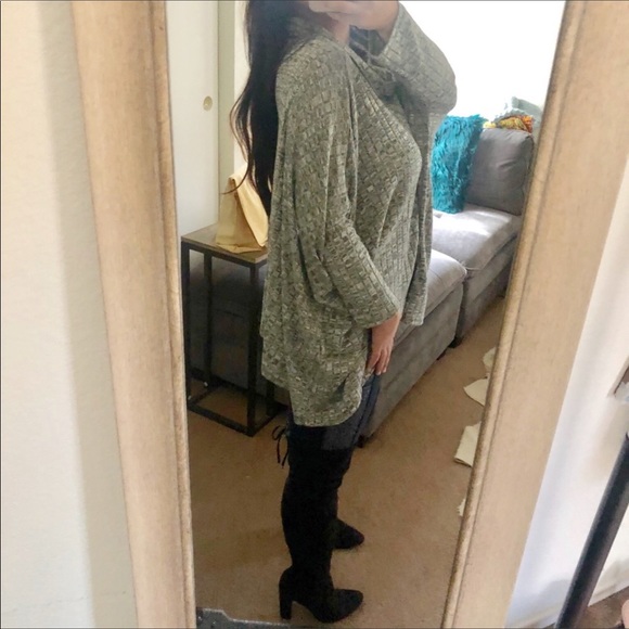 Women's Cowl Neck Sweater Blouse Gray NWOT - Picture 6 of 6